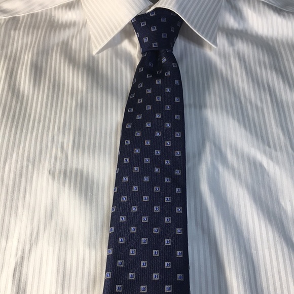 Joseph Abboud - Navy with small light blue square with silver outline. - Picture 10 of 12